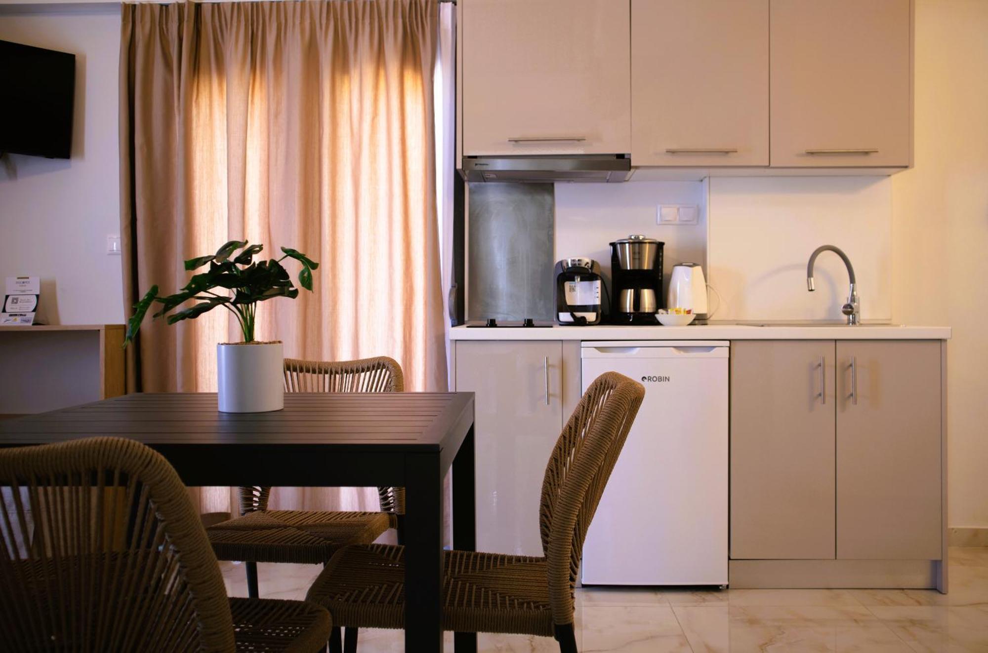 Acta Luxury Rooms Никити Екстериор снимка
